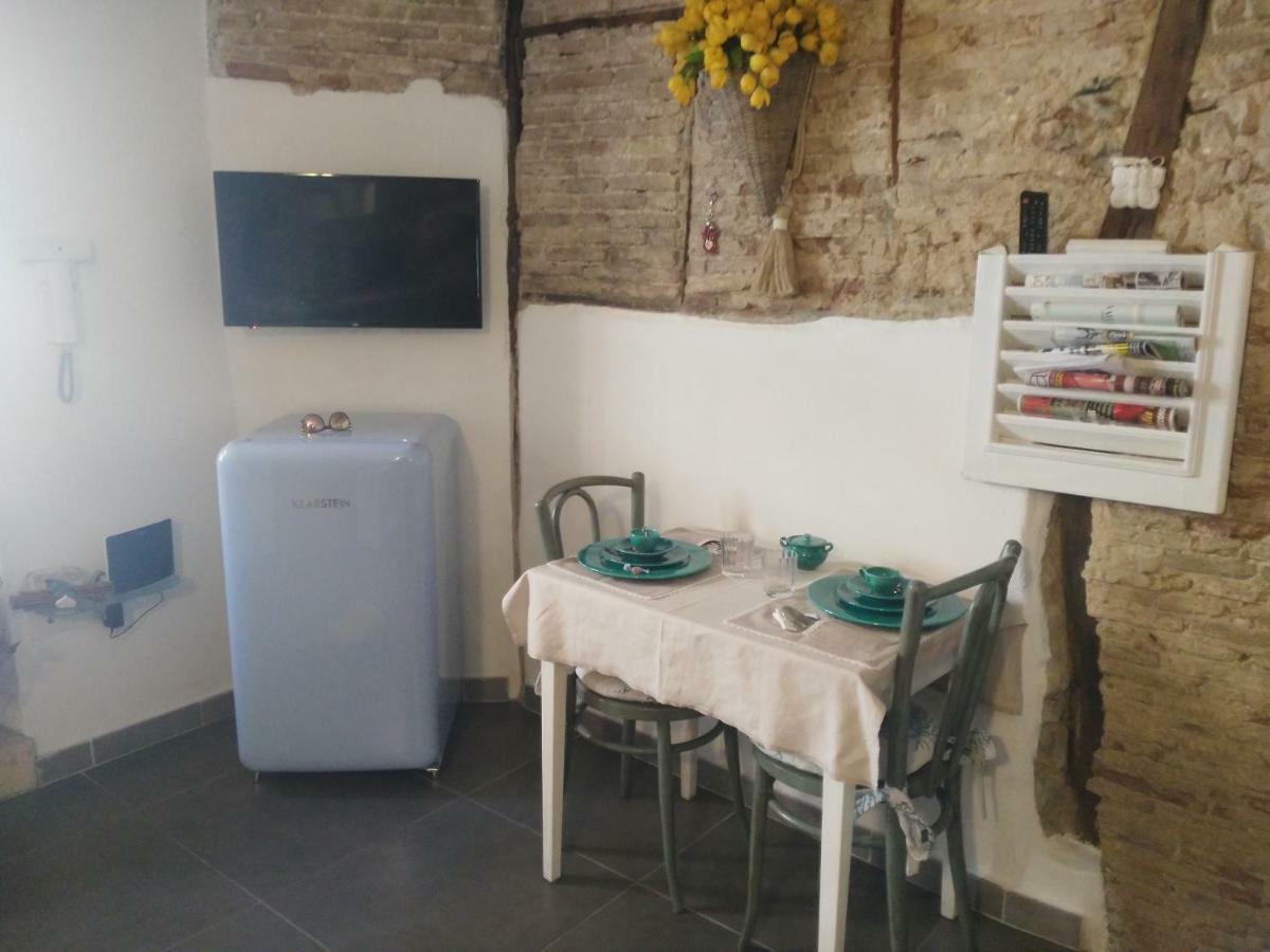 Cozy Loft In The Heart Of Cagliari 빌라 외부 사진
