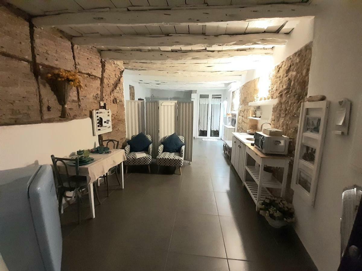 Cozy Loft In The Heart Of Cagliari 빌라 외부 사진